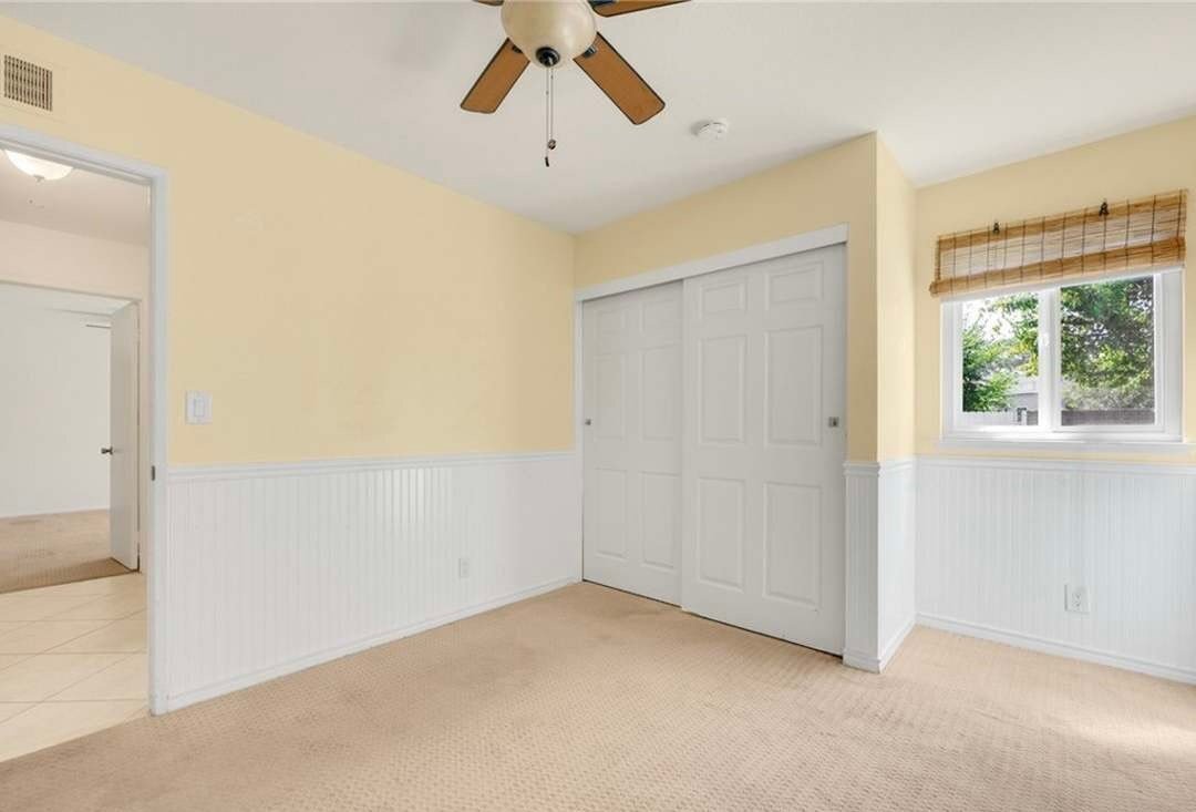 Building Photo - 5641 Lynnbrook Plz