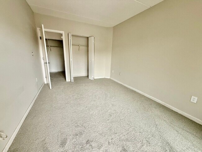 Building Photo - 14 Heron St