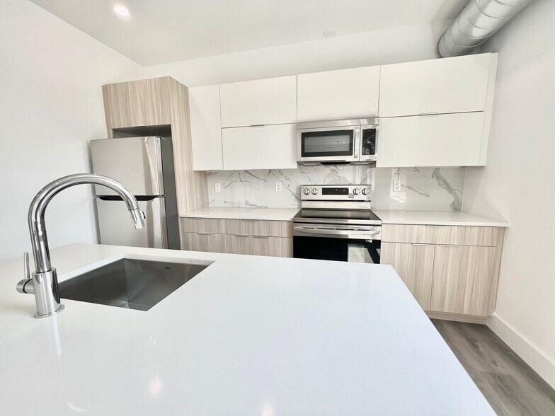 Building Photo - 1843 Hartranft St