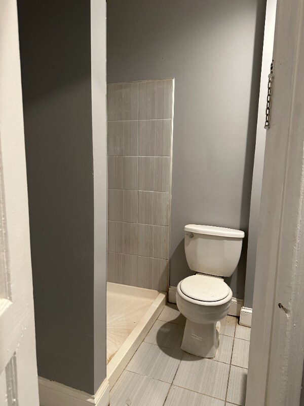 Building Photo - 532 N Paxon St