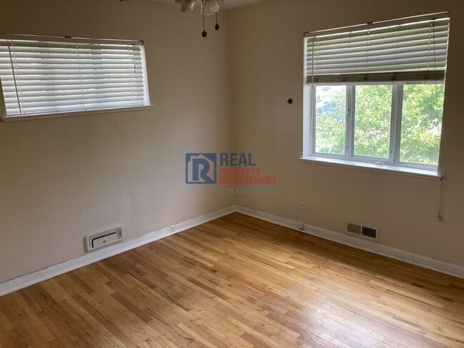 Building Photo - 3365 Olive St