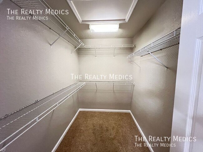 Building Photo - 4067 SW 46th Terrace