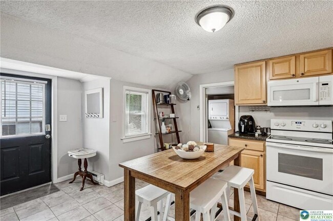 Building Photo - 3203 Washington St