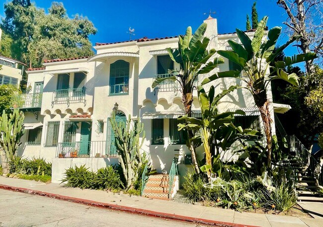 Primary Photo - 2166 Beachwood Terrace