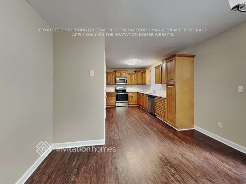 Building Photo - 1518 Hawkcrest Ln