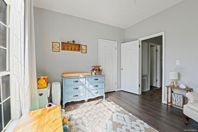 Building Photo - 566 New Bingham Dr