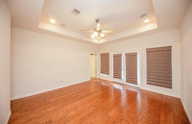 Building Photo - 7103 Windwater Lagoon Dr