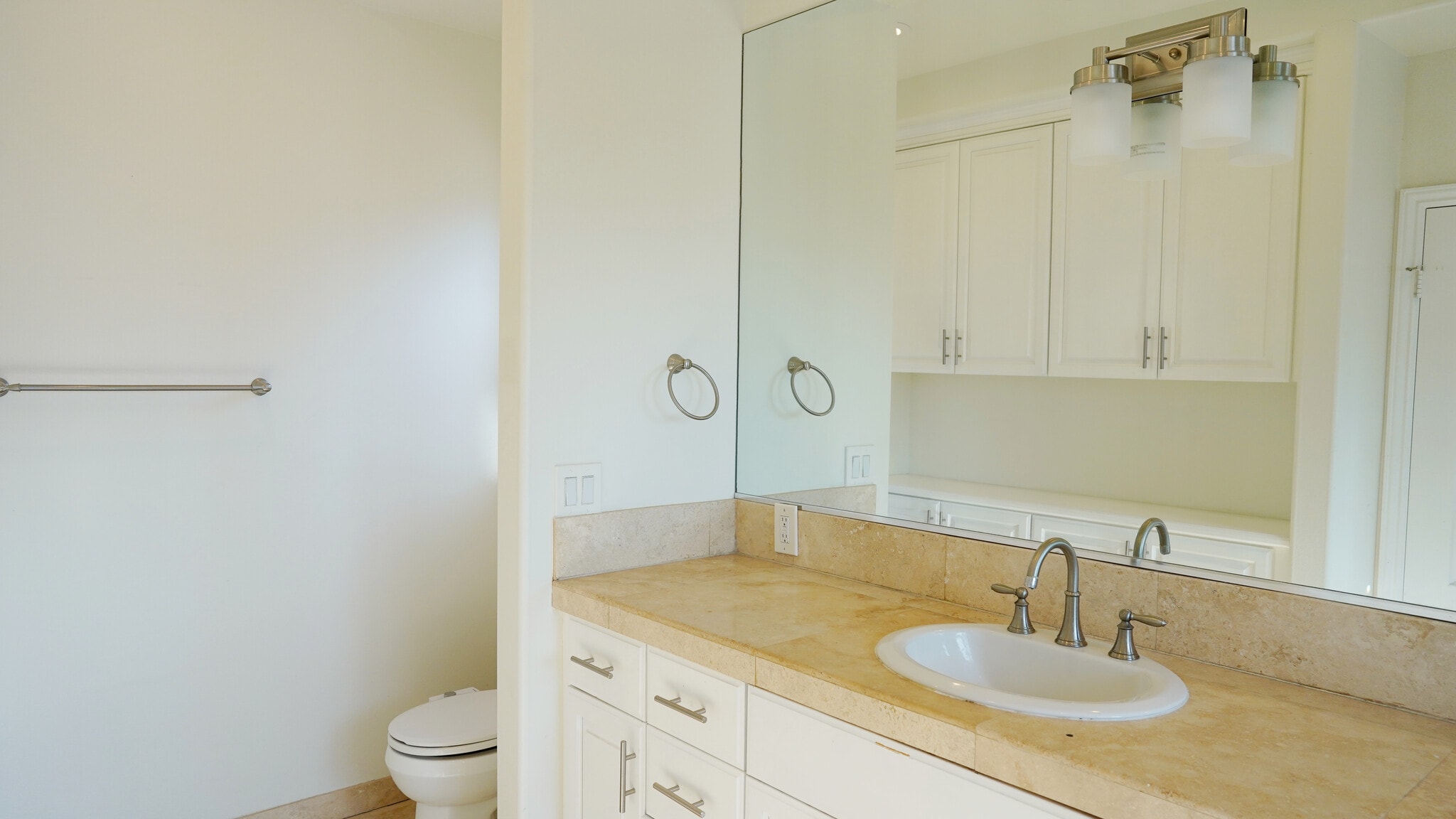 Building Photo - 3780 Lenawee Ave