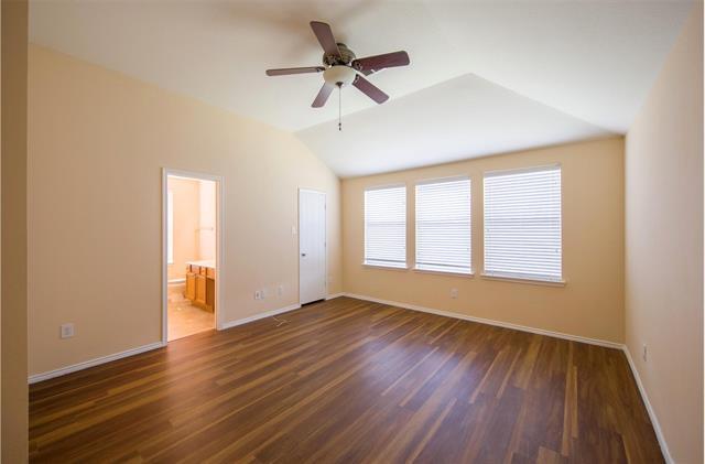 Building Photo - 1824 Heron Dr