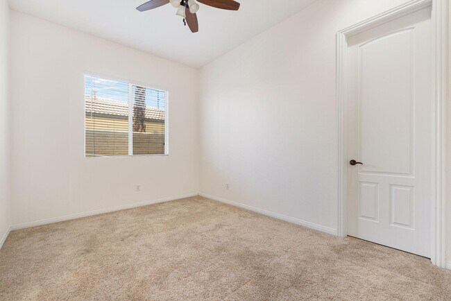 Building Photo - 145 Bellini Way
