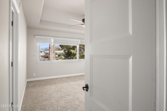 Building Photo - 6204 Pinehurst Dr