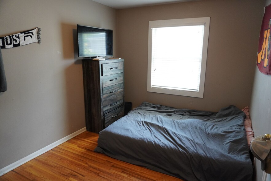 Bedroom 1 - 4317 W 36th St