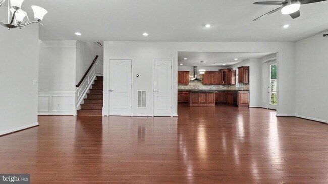 Building Photo - 40978 Spur Run Ln