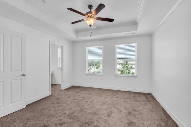 Building Photo - 253 Mary Ann Cir