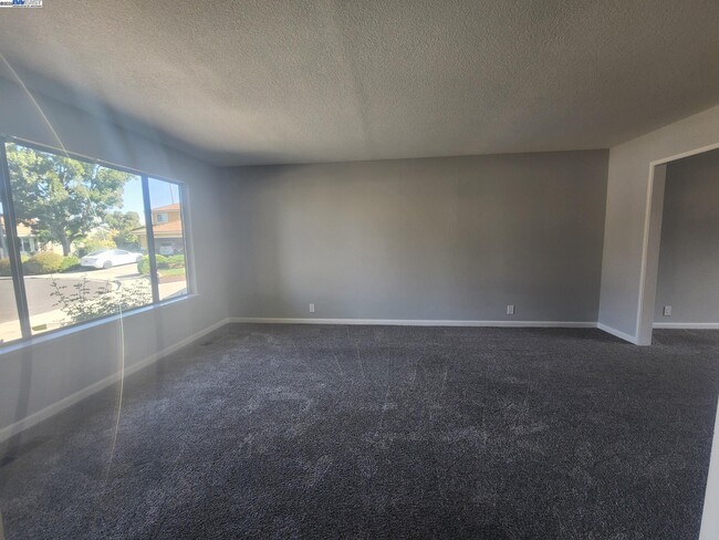 Building Photo - 2910 Yorkshire Ct