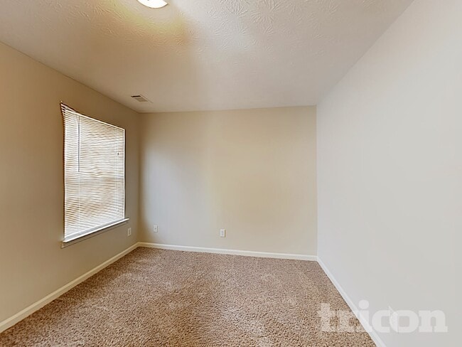 Building Photo - 4177 Shoreside Cir SW