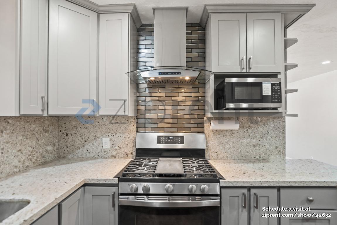 Building Photo - 47641 Fortner St