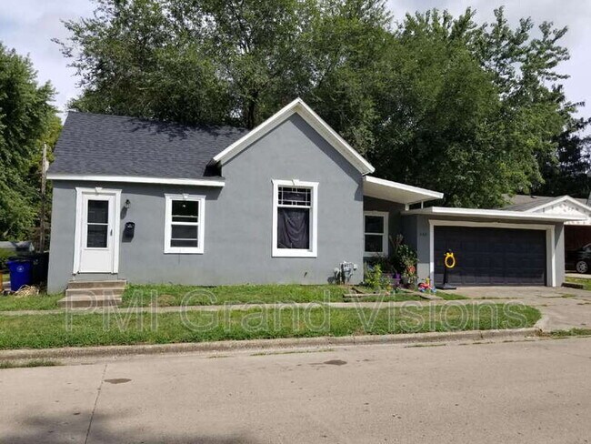 Building Photo - 140 N 17th St