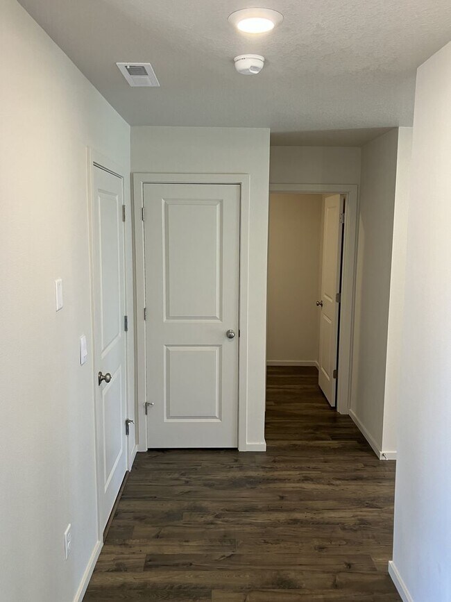 Building Photo - Brand New Three Bedroom Home in East Park Village!