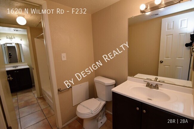 Building Photo - The Monaco Condos 2 Bed 1.5 Bath