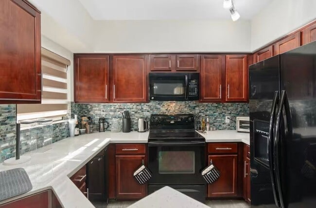 Building Photo - Charming 2BR Condo in Scottsdale