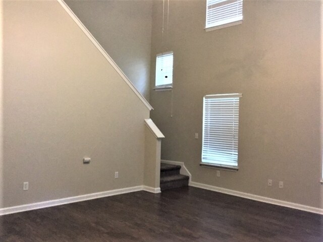 Building Photo - 122 Spring Lakes Dr