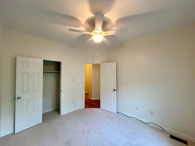 Building Photo - Rare Single-Level Ranch in Midlothian – 1,999 Sq Ft, 4BR/2.5BA with 1-Car Garage | St. James Woods