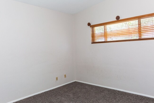 Building Photo - Scottsdale Rental Listing