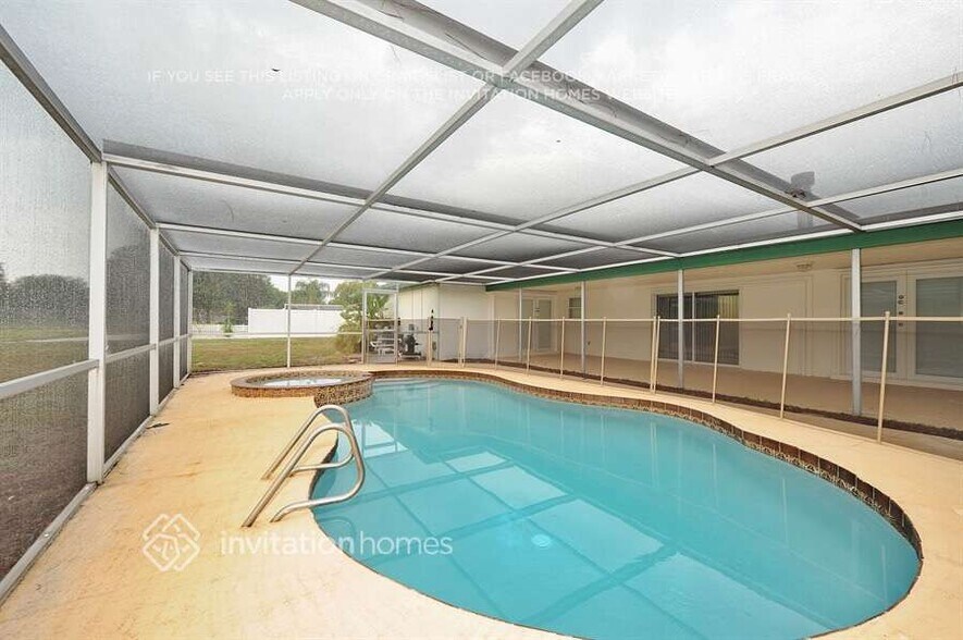 Building Photo - 7325 Claries Dr