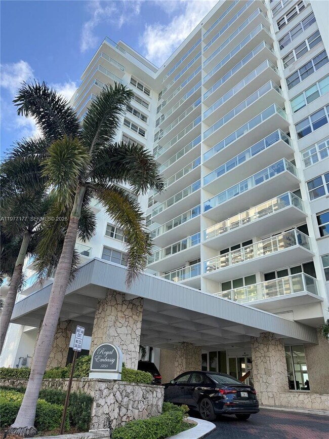 Building Photo - 5750 Collins Ave