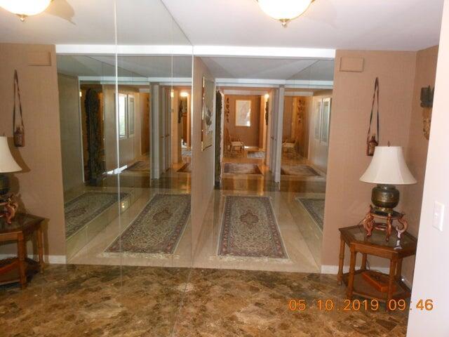 Building Photo - 4200 S Ocean Blvd