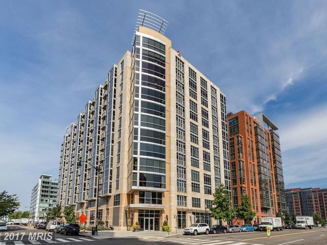 Building Photo - 1025 First St SE