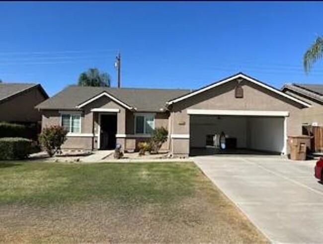 Primary Photo - Gorgeous Southwest Home!