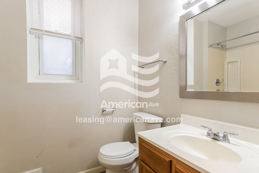 Building Photo - 4610 Alaska Ave