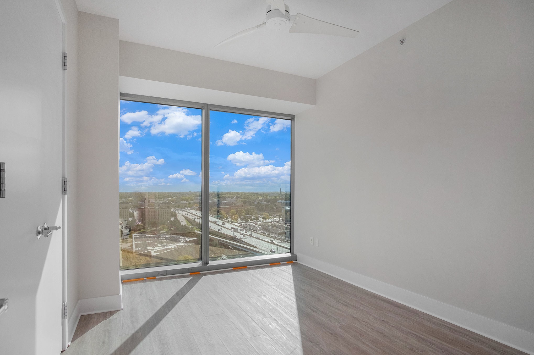 Building Photo - 335 Bridge St NW