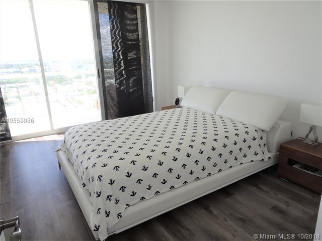 Building Photo - 7330 Ocean Terrace