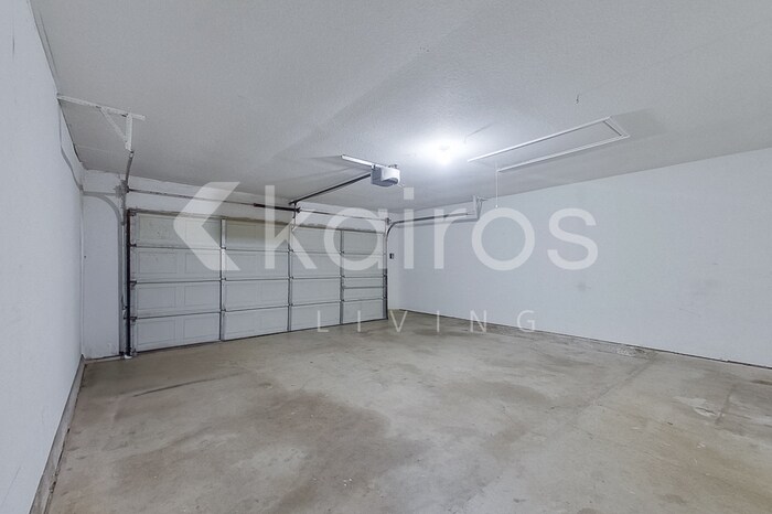 Building Photo - 408 Coalbrook Dr