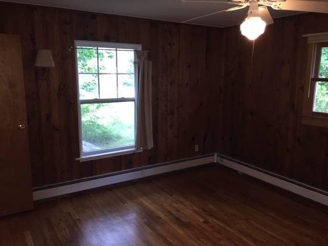 Building Photo - 9 Yorkshire Ave