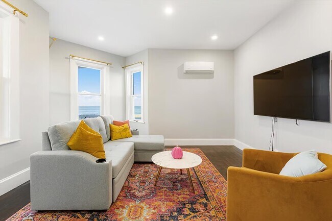 Building Photo - 63 Coral Ave