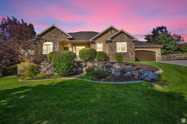 Building Photo - 1693 Crimson Oak Dr