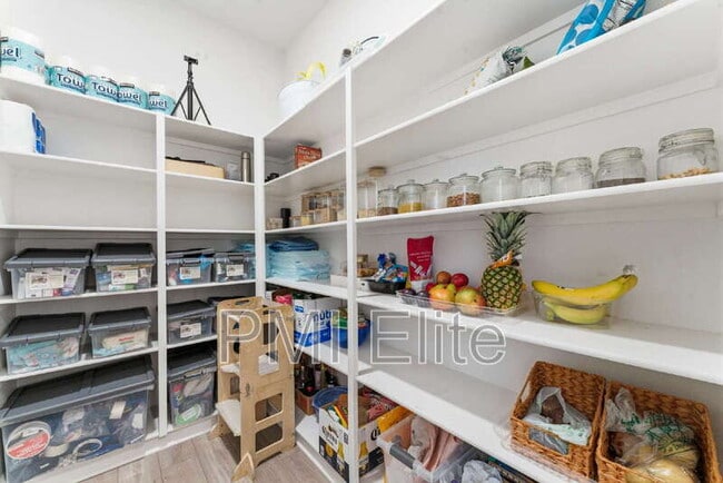 Building Photo - 28657 Windbreak Tr