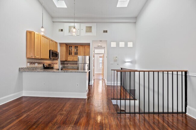 Building Photo - 2018 R St NW