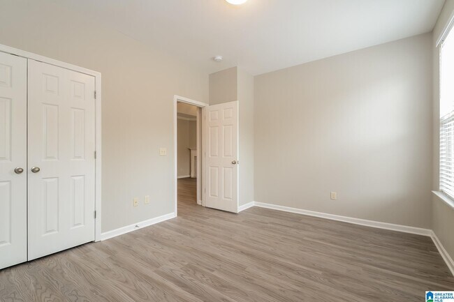 Building Photo - 1203 Washington Dr