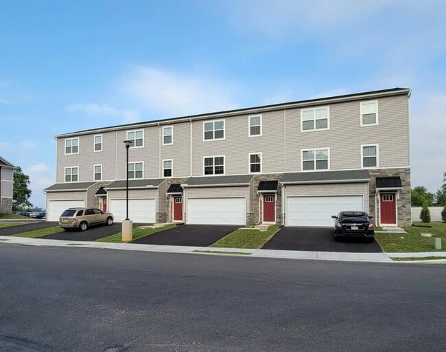 Building Photo - 4616 Commerce St