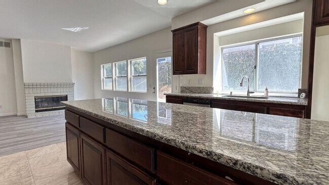 Building Photo - 2191 S Wild Canyon Dr