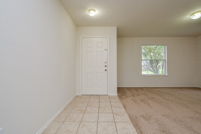 Building Photo - 18326 Thicket Grove Rd