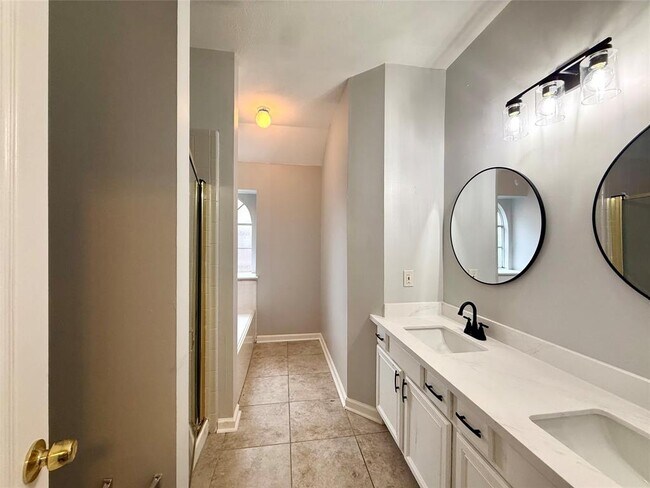 Building Photo - 5223 Mountain Forest Dr