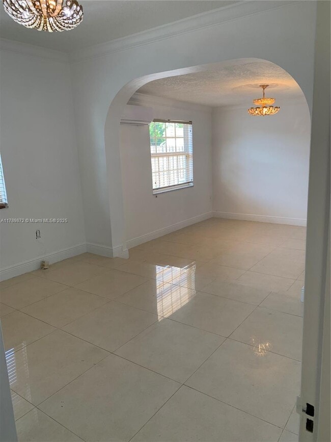Building Photo - 1130 SW 73rd Ave