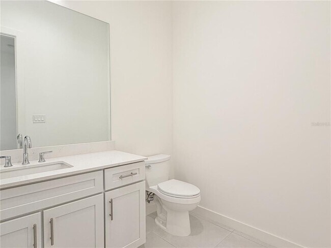 Building Photo - 920 N Osceola Ave