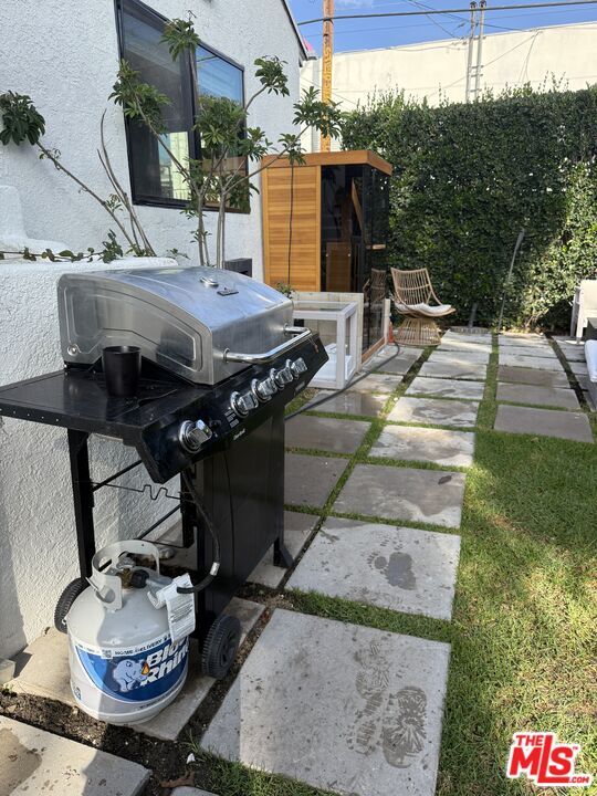 Building Photo - 643 N Vista St